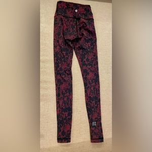 Lululemon x Barry’s Wunder Under Leggings